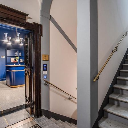 Tree Charme Augusto Luxury Suites Рим Екстер'єр фото
