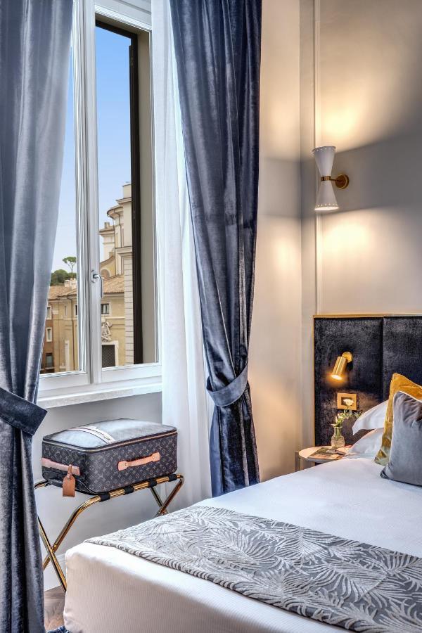 Tree Charme Augusto Luxury Suites Рим Екстер'єр фото