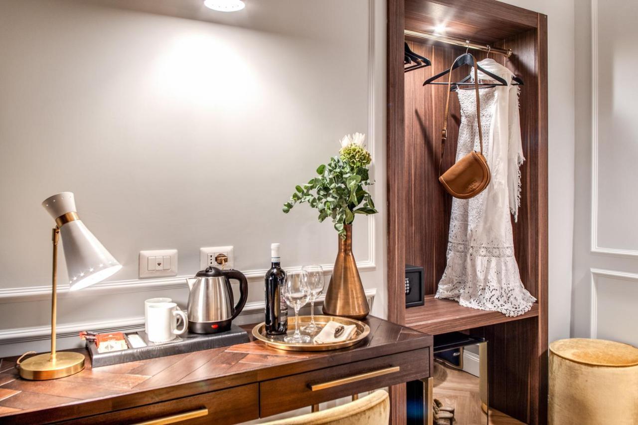 Tree Charme Augusto Luxury Suites Рим Екстер'єр фото